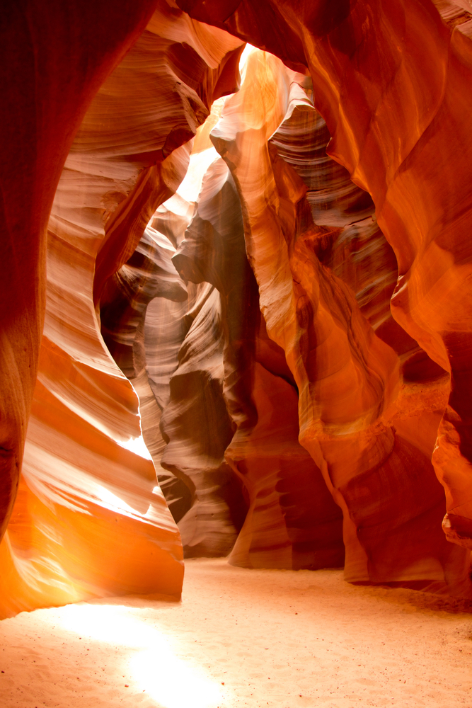 Red sandstone cave to suggest Utah for our blog post on understanding the Utah Consumer Privacy Act (UCPA)